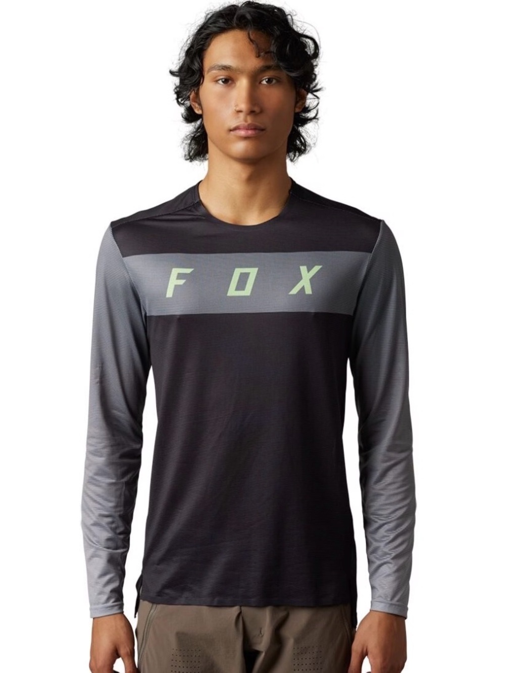 New with tags - Fox Men’s Flexair Arcadia Long Sleeve Jersey - Large